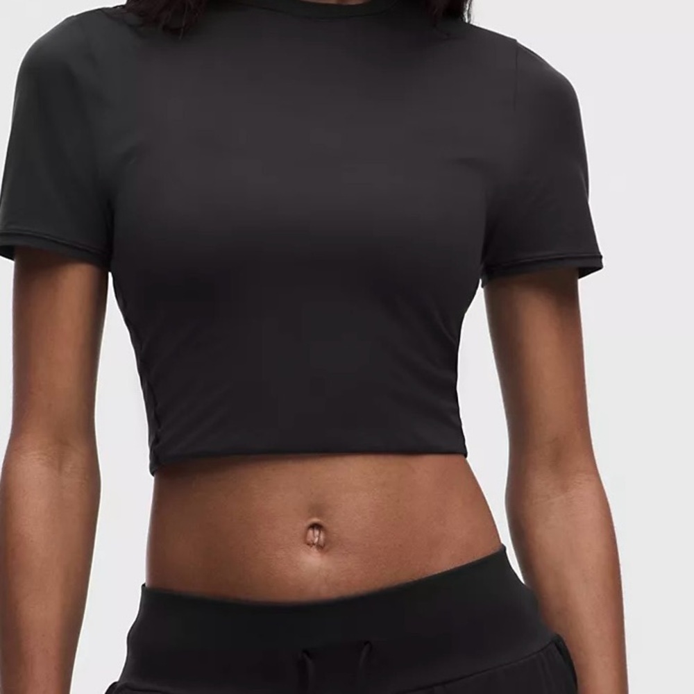 Lululemon Wundermost Crewneck Cropped T-Shirt | Size L
